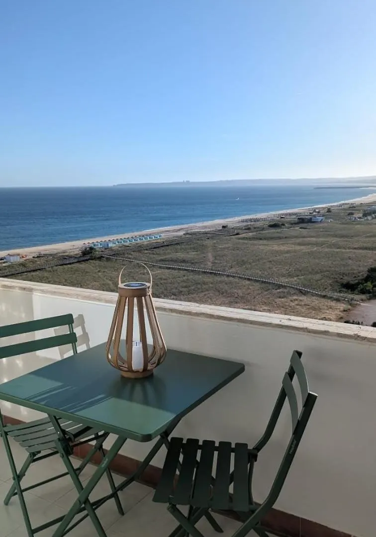 אלבור Penthouse Studio Sea View